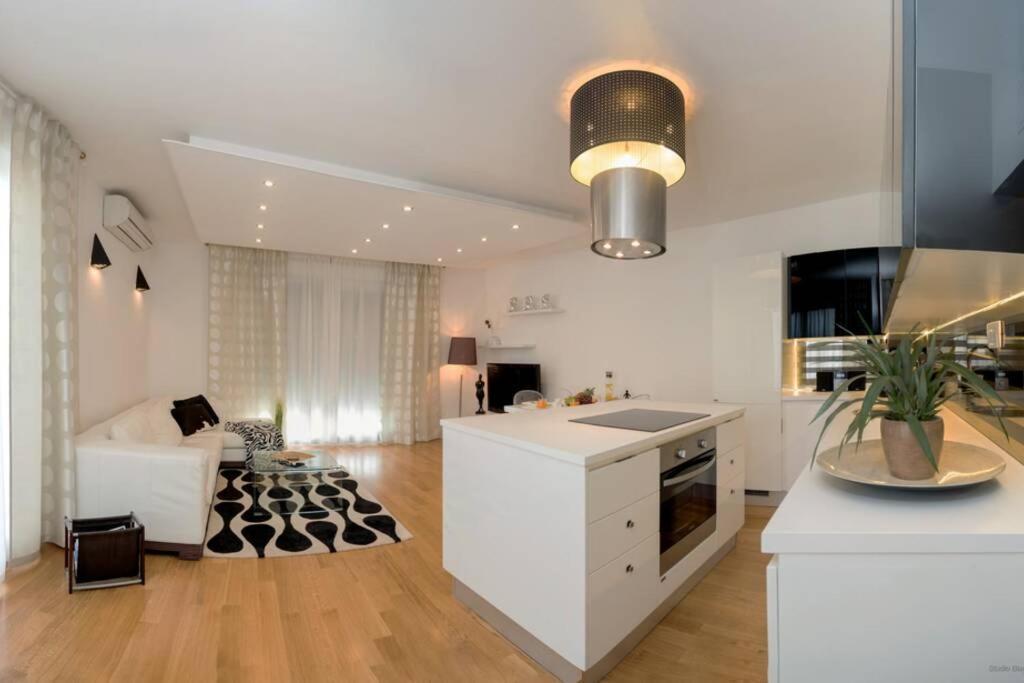 Ensidia Luxury Suite Split Exterior foto